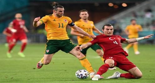 جاريث بيل: سأواصل اللعب للمنتخب حتى اعتزالي كرة القدم